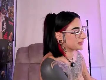Chaturbate Live Sex Cam of uveuvedee