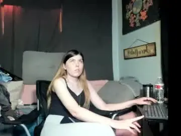 Chaturbate Watch Live Sex Cams of roxihazeleyes