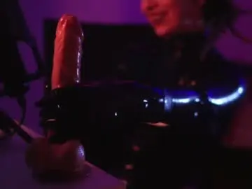 Chaturbate Sex Cam of _alicemorrison_