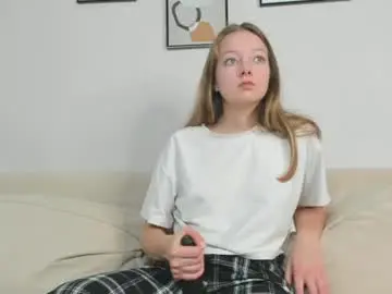 Chaturbate Live Sex Cam of claribelgetsinger