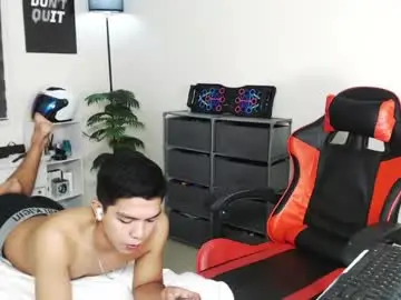 Chaturbate Live Sex Cam of kiel_asianboy