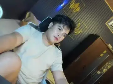 Chaturbate Watch Live Sex Cams of frostbite_69