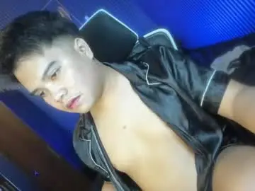 Chaturbate Nude Webcam of frostbite_69