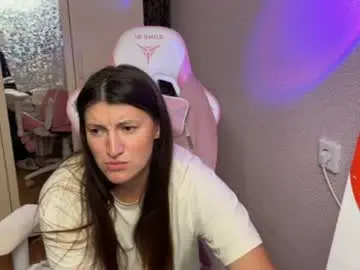 Chaturbate Live Sex Cam of katrin_kristal