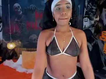 Chaturbate Live Sex Cam of lia_16_
