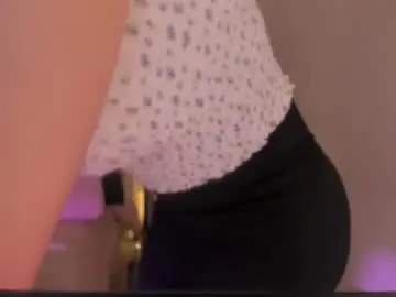Chaturbate Live Sex Cam of samaantha_white_