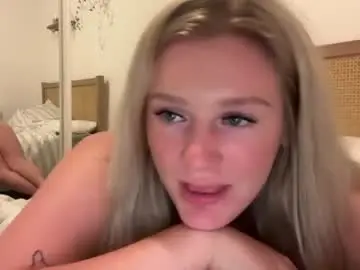Chaturbate Free Porn Cam of lily_fox01