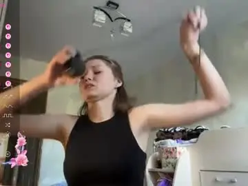 Chaturbate Watch Live Sex Cams of lucindascercy