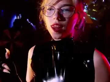 Chaturbate Live Sex Cam of witch_fiona