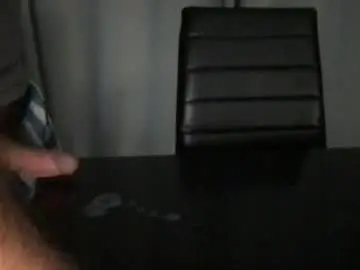 Chaturbate Live Sex Cam of bigggbulge