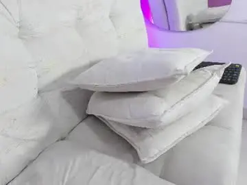 Chaturbate Live Sex Cam of liacampbell__