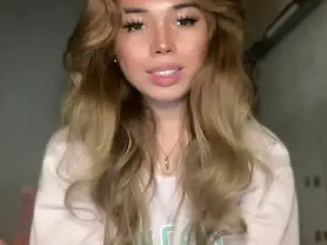 Chaturbate Best live sex cam show of sweetalexa19