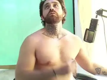 Chaturbate Best live sex cam show of aronmiller404