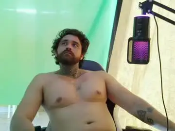 Chaturbate Free Porn Cam of aronmiller404