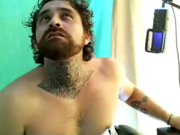 Chaturbate Live Porn of aronmiller404