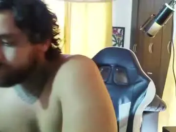 Chaturbate Best live sex cam show of aronmiller404