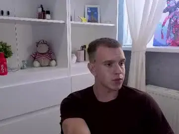 Chaturbate Best live sex cam show of max_kun