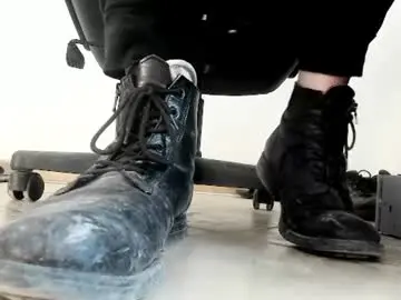 Chaturbate Sex Cam of pablomenesssl