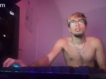 Chaturbate Free Porn Cam of pussyssucker76