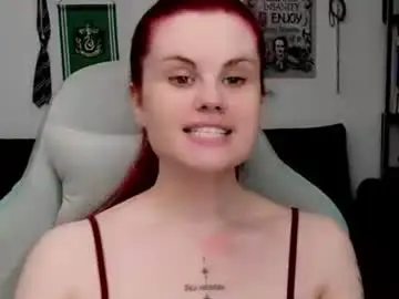 Chaturbate Best live sex cam show of dellacrush_