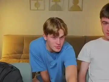 Chaturbate Live Sex Cam of boicute