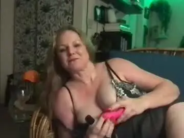 Chaturbate Live Sex of thetitianpearl