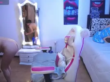 Chaturbate Live Sex Cam of lika_little3