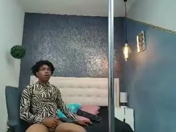 Chaturbate Best live sex cam show of milo_afterdark