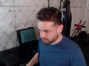 Chaturbate Sex Cam of difazzio_smith