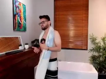 Chaturbate Best live sex cam show of difazzio_smith