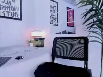 Chaturbate Adult Webcam of caroline_dh