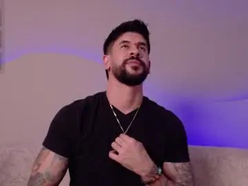 Chaturbate Live Porn of petesevans_1