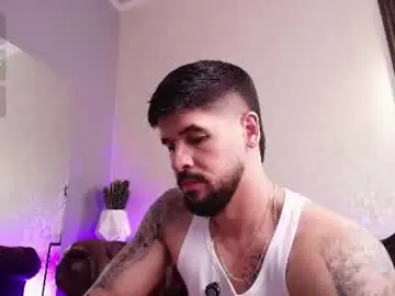 Chaturbate Free Porn Cam of petesevans_1