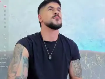Chaturbate Free Porn Cam of petesevans_1