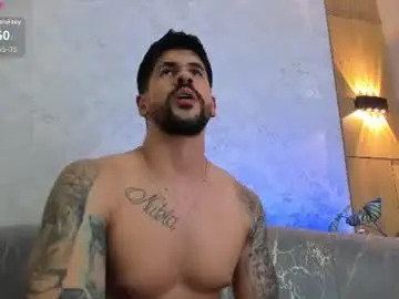 Chaturbate Live Sex Cam of petesevans_1