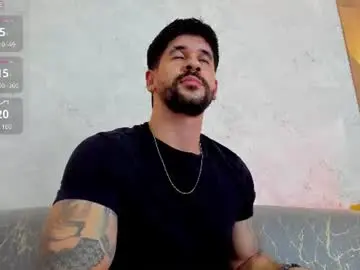 Chaturbate Free Porn Cam of petesevans_1