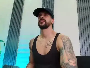 Chaturbate Watch Live Sex Cams of petesevans_1