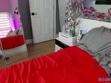 Chaturbate Watch Live Sex Cams of wildwifebarbie
