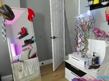 Chaturbate Live Sex Cam of wildwifebarbie