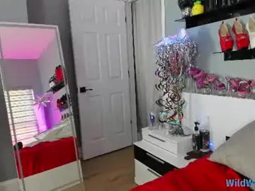 Chaturbate Watch Live Sex Cams of wildwifebarbie