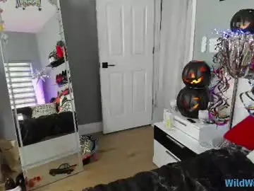 Chaturbate Nude Webcam of wildwifebarbie