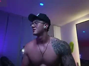 Chaturbate Sex Cam of thomas_falcon1