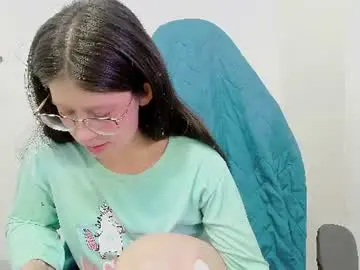 Chaturbate Watch Live Sex Cams of zooeybelair
