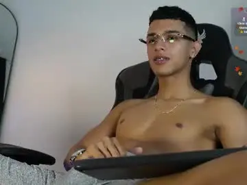 Chaturbate Live Sex Cam of busterspinter