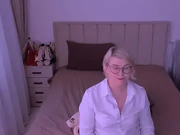 Chaturbate Nude Webcam of sabrinamacmarren