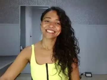 Chaturbate Free Porn Cam of selene_bubble