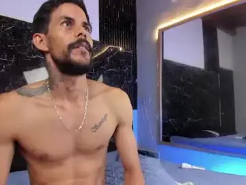 Chaturbate Live Sex Cam of leo_vesper