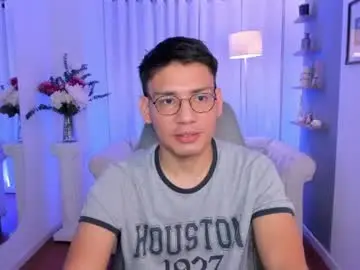 Chaturbate Free Live Porn of timothy_jones1