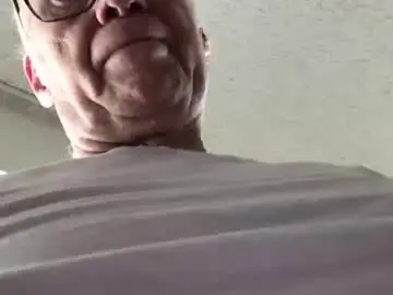 Chaturbate Adult Video Chat of blueyedudeseattle