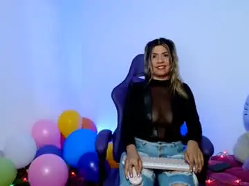 Chaturbate Live Sex Cam of hot_sexy_bunny